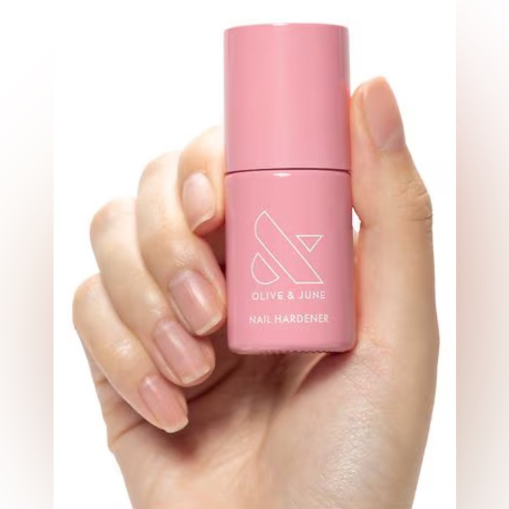 Olive & June Nail Hardener 13.5 ml/ 0.46 fl. oz.